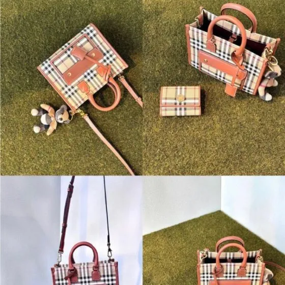 Burberry Brown 18x12cm shoulder bag 1 1 Replica