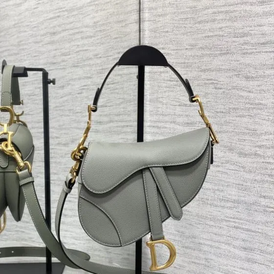 Dior Saddle Sage Green shoulder 1 1 Replica