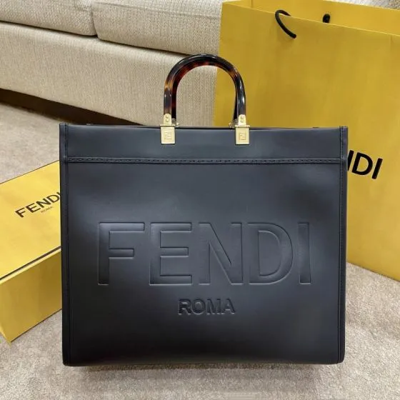Fendi Black 30x22x12cm shoulder bag Premium Replica