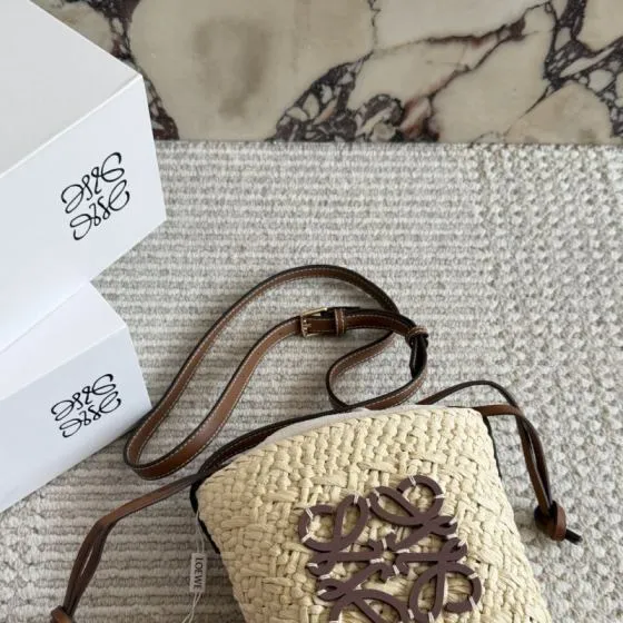 Loewe Green shoulder bag 1 1 Replica