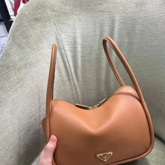Prada Brown 25x18x10cm shoulder bag AAA Quality Replica