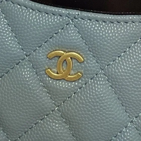 Chanel Light blue 12x9 5cm card holder 1 1 Replica