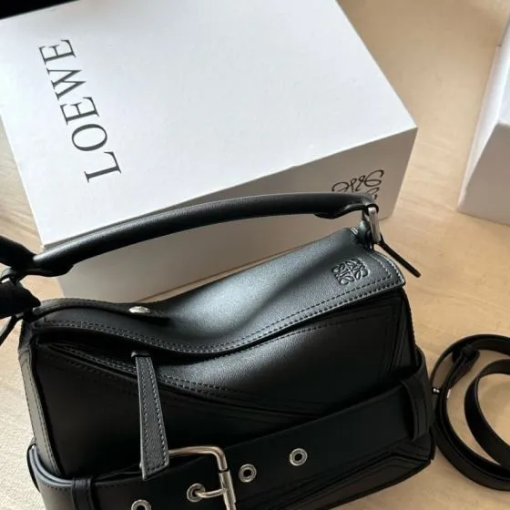 Loewe Black 25x18x10cm shoulder bag 1 1 Replica