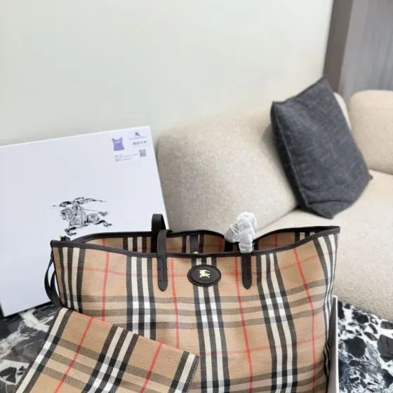 Burberry Brown shoulder bag AAA Quality Replica