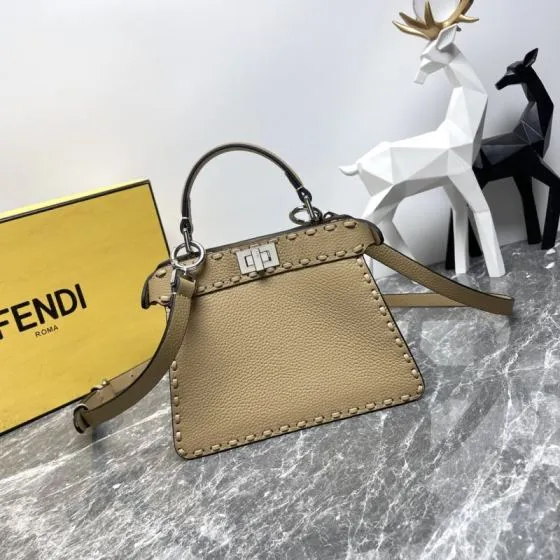 Fendi shoulder bag 1 1 Replica