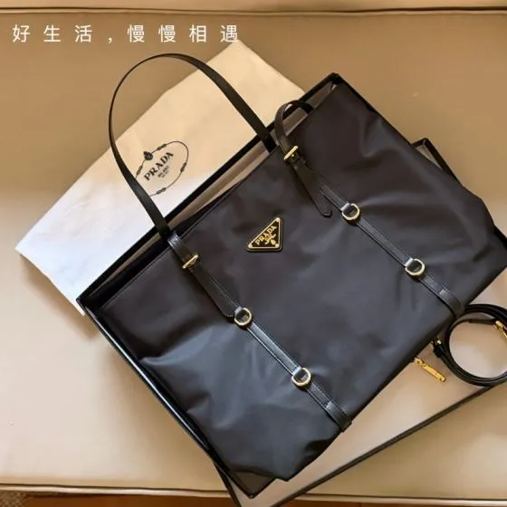 Prada Black 40x30x16cm shoulder bag AAA Quality Replica