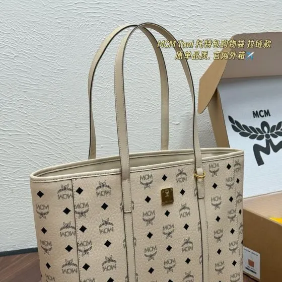 MCM Toni Visetos 19x16cm shoulder bag 1 1 Replica