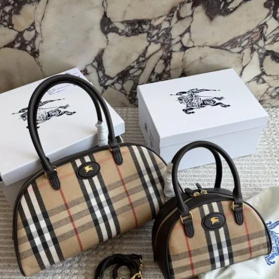 Burberry Brown 18x12cm shoulder bag Top Quality Replica