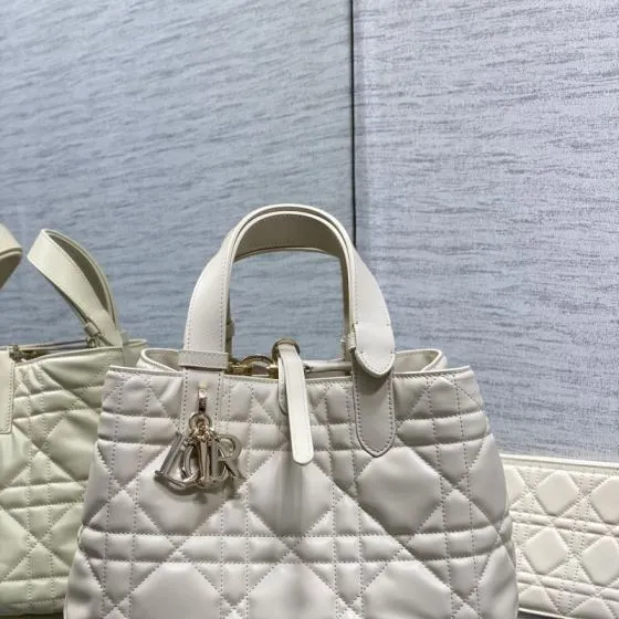 Dior Lady White shoulder 1 1 Replica