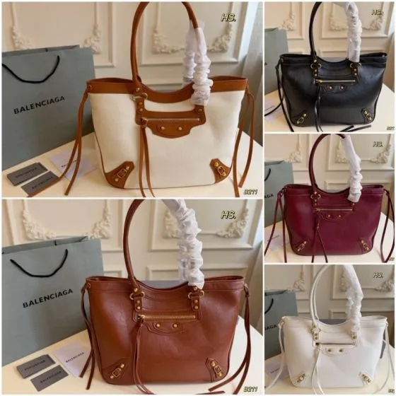 Balenciaga Brown shoulder bag 1 1 Replica