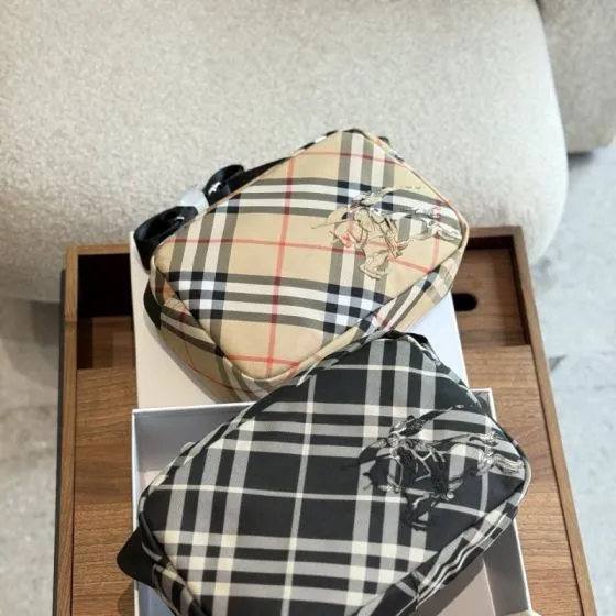 Burberry Black shoulder bag AAA Quality Replica