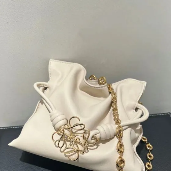 Loewe White 18x12cm shoulder bag AAA Quality Replica