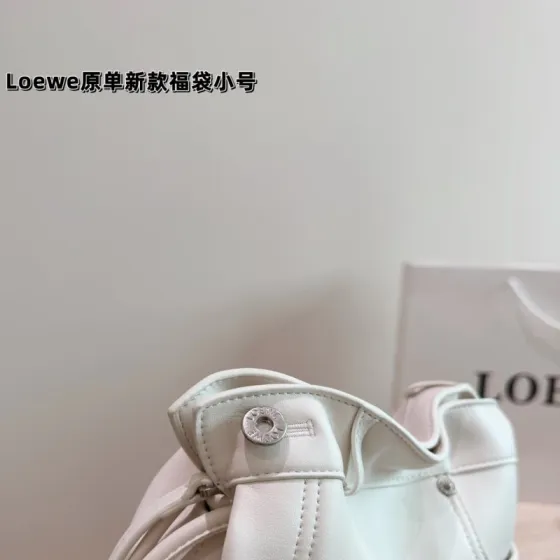 Loewe White 25x18x10cm shoulder bag AAA Quality Replica