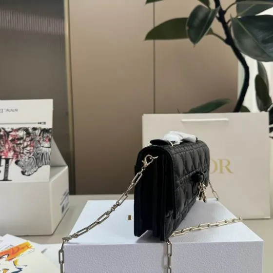 Dior Black shoulder — AAA Quality Replica