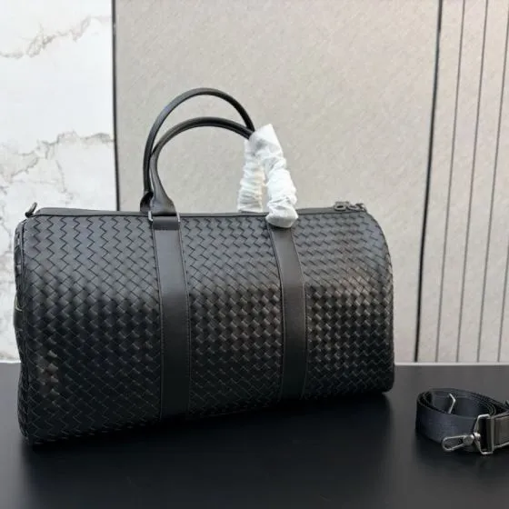 Bottega Veneta Black shoulder bag 1 1 Replica