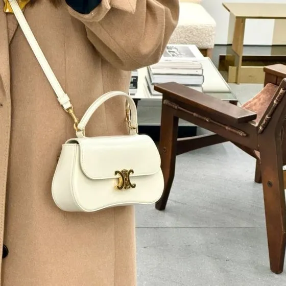 Celine shoulder bag 1 1 Replica