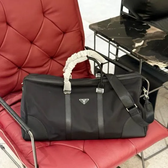 Prada Black 40x30x16cm shoulder bag AAA Quality Replica