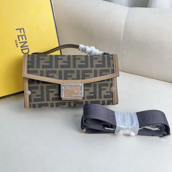 Fendi shoulder bag Top Quality Replica
