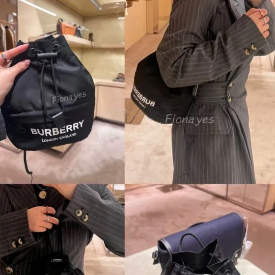 Burberry Black 23x26x13cm crossbody bag AAA Quality Replica