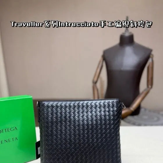 Bottega Veneta Black shoulder bag 1 1 Replica