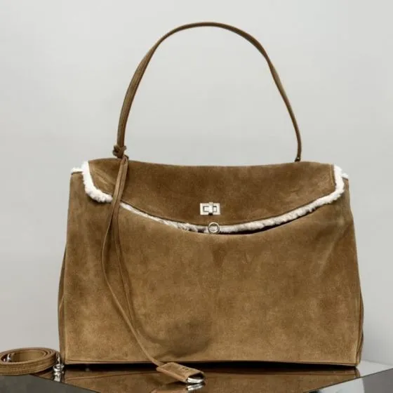 Balenciaga Brown 40x30x16cm shoulder bag 1 1 Replica