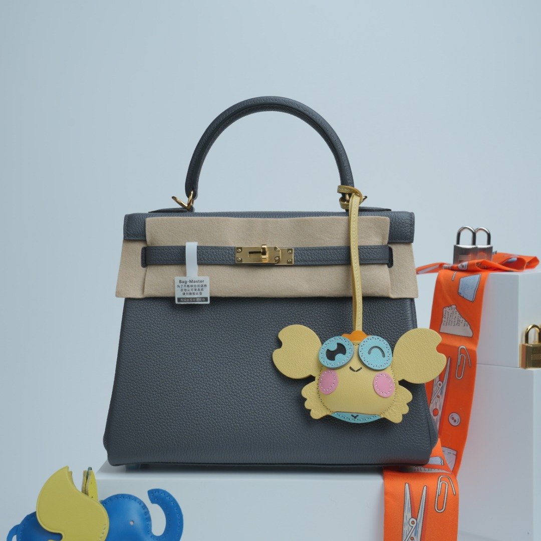 Hermes Kelly Blue-grey Togo leather handbag everyday