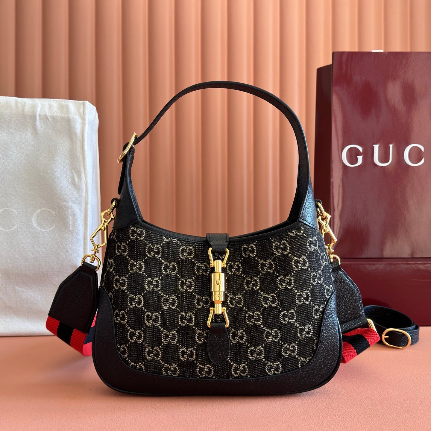 Gucci Black GG canvas shoulder everyday