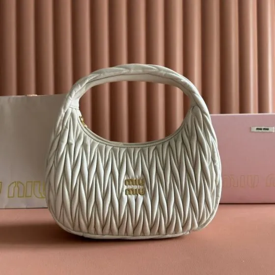 Miu Miu Wander White Matelass Leather 29x24x10cm shoulder Top Quality Replica