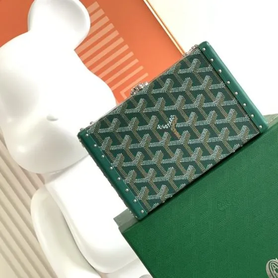 Goyard Green shoulder bag 1 1 Replica
