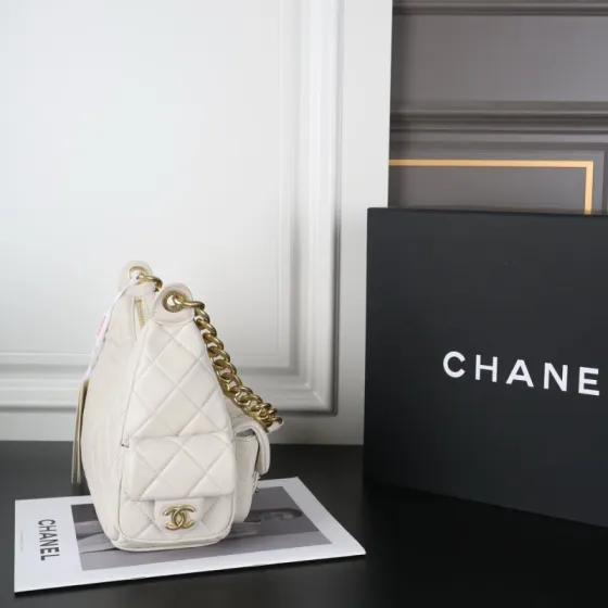 Chanel White 23x19cm shoulder Top Quality Replica