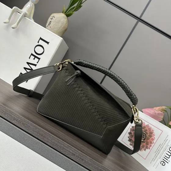Loewe Green 25x18x10cm shoulder bag Top Quality Replica