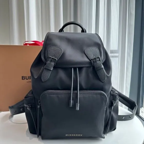 Burberry Black shoulder bag Premium Replica
