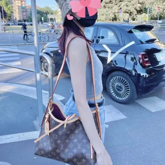 Louis Vuitton Monogram shoulder Top Quality Replica