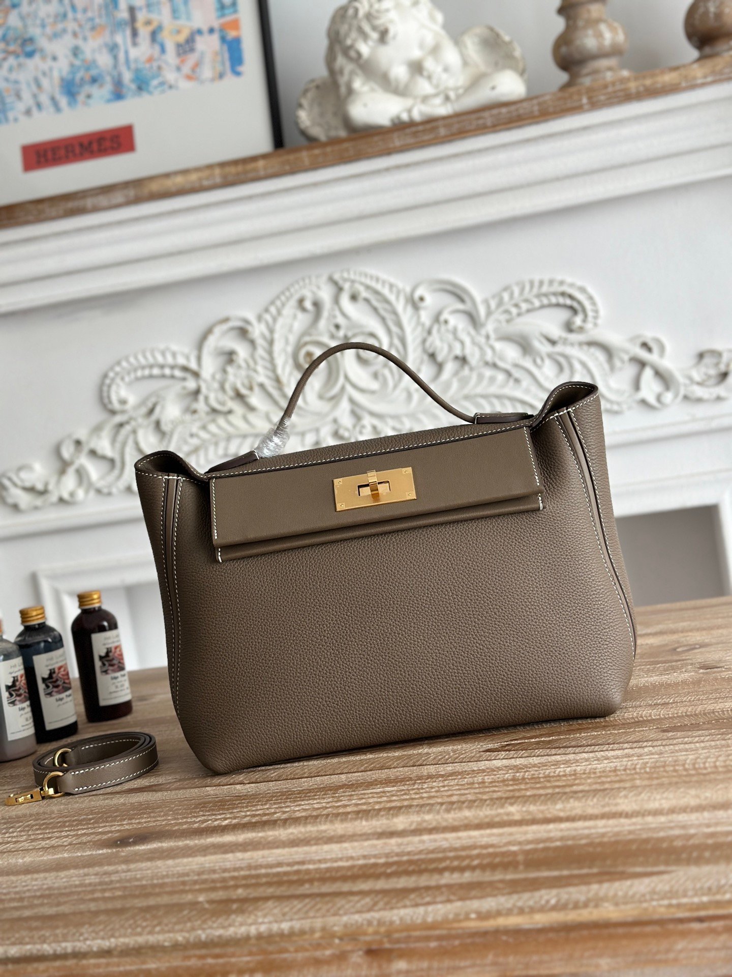 Hermes 2424 Taupe shoulder everyday