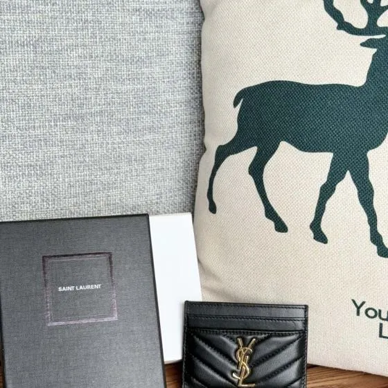 Saint Laurent Monogram card holder Black lambskin — Premium Replica