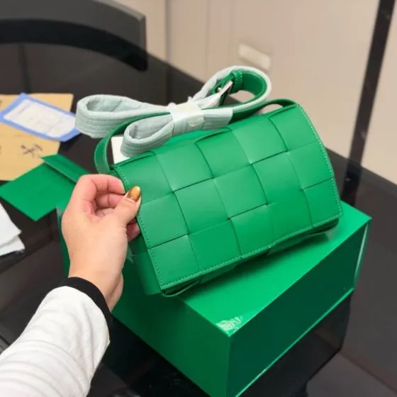 Bottega Veneta Green 25x18x10cm shoulder bag Premium Replica