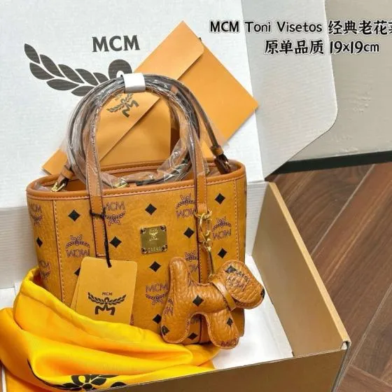 MCM Toni Visetos Cognac Visetos 19x19cm tote 1 1 Replica