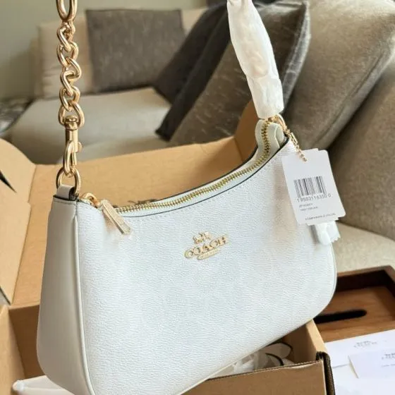 Coach White shoulder bag 1 1 Replica