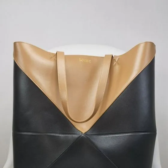 Loewe Calfskin 40x30x16cm shoulder bag Premium Replica