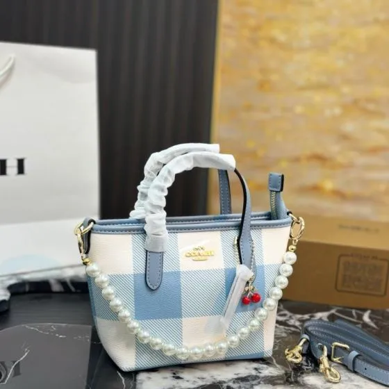 Coach White 18x12cm shoulder bag AAA Quality Replica