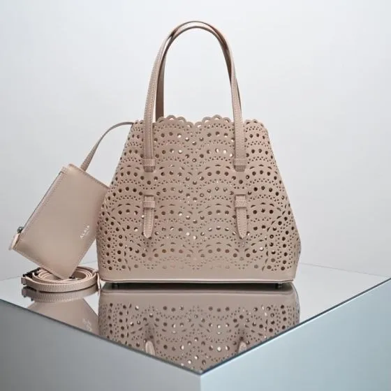 Burberry Beige 25x18x10cm shoulder bag AAA Quality Replica