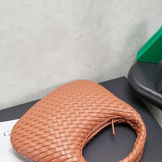 Bottega Veneta shoulder bag Top Quality Replica