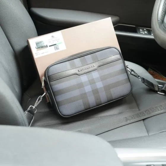 Burberry Black 25x18x10cm shoulder bag Top Quality Replica