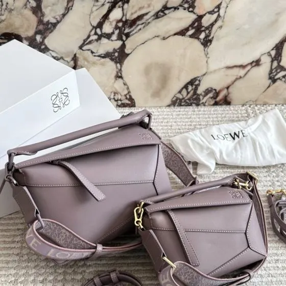 Loewe Calfskin shoulder bag Top Quality Replica