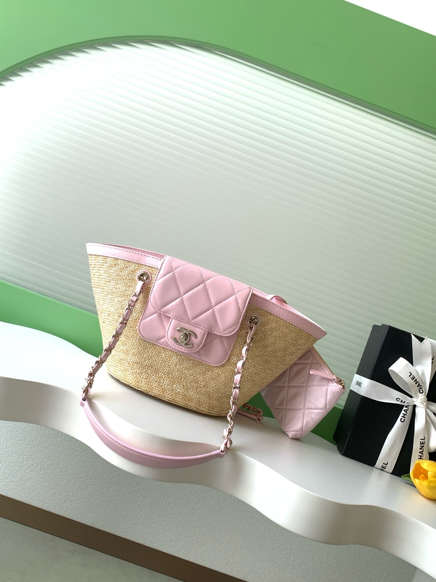 Chanel Pink and Beige Straw shoulder everyday