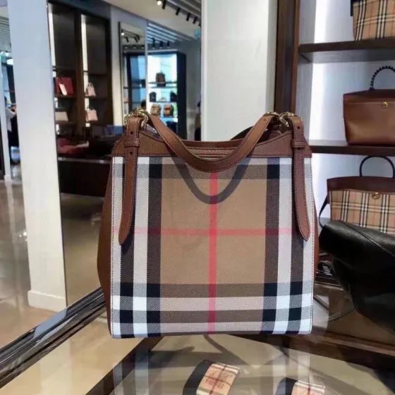 Burberry Brown shoulder bag Premium Replica