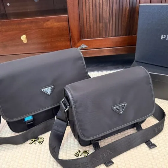 Prada Black 25x18x10cm shoulder bag Top Quality Replica