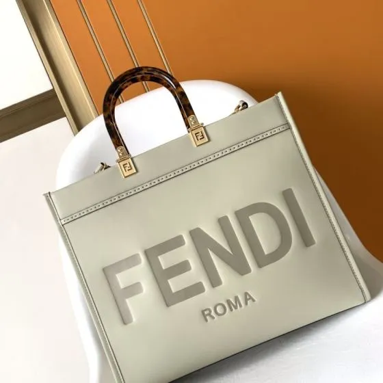 Fendi Green 30x22x12cm shoulder bag 1 1 Replica