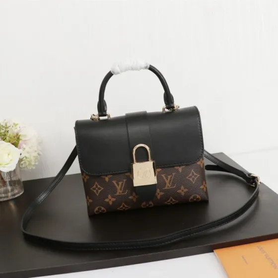 Louis Vuitton M43577 Monogram Epi Black 23 17 8cm crossbody — AAA Quality Replica