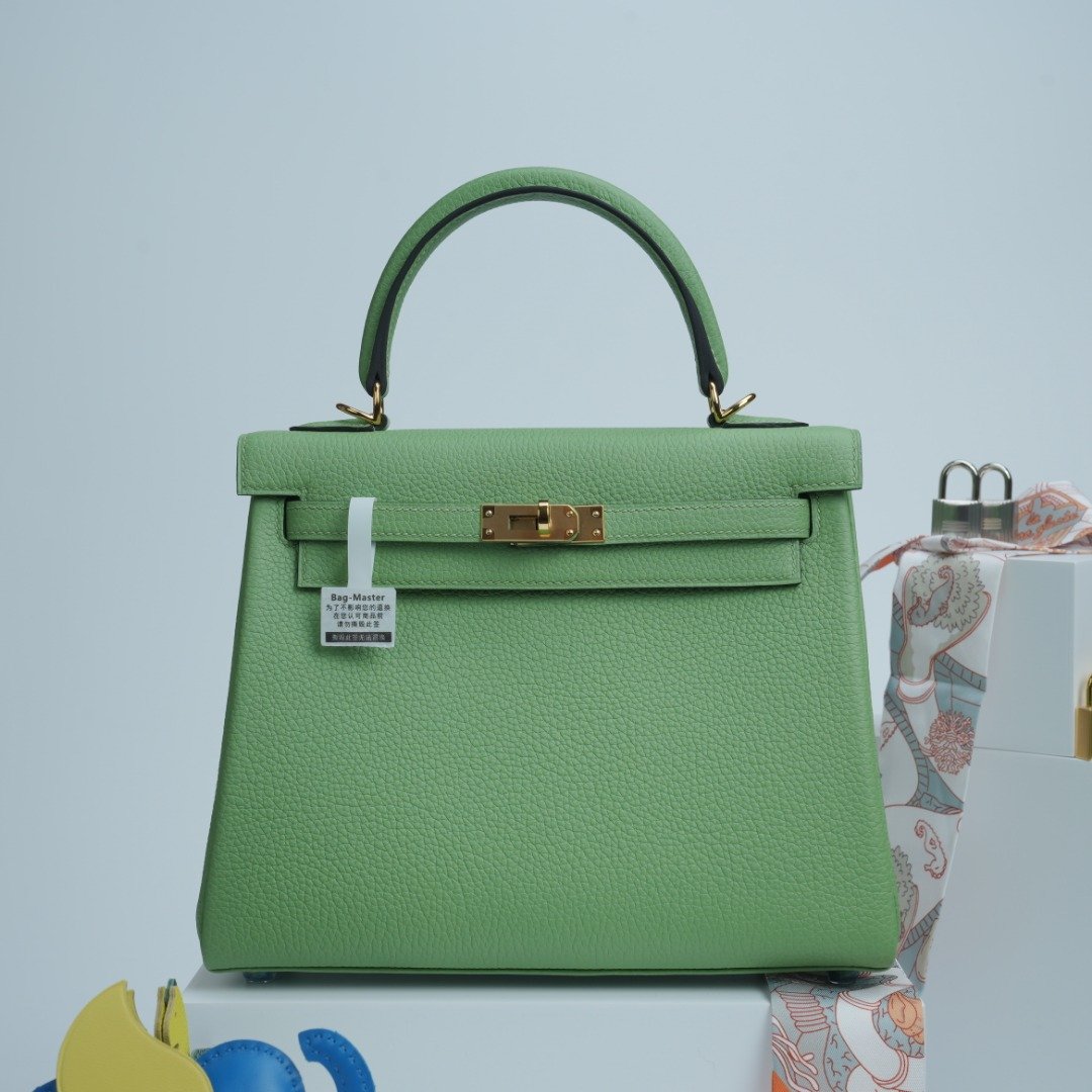 Hermes Kelly Green everyday